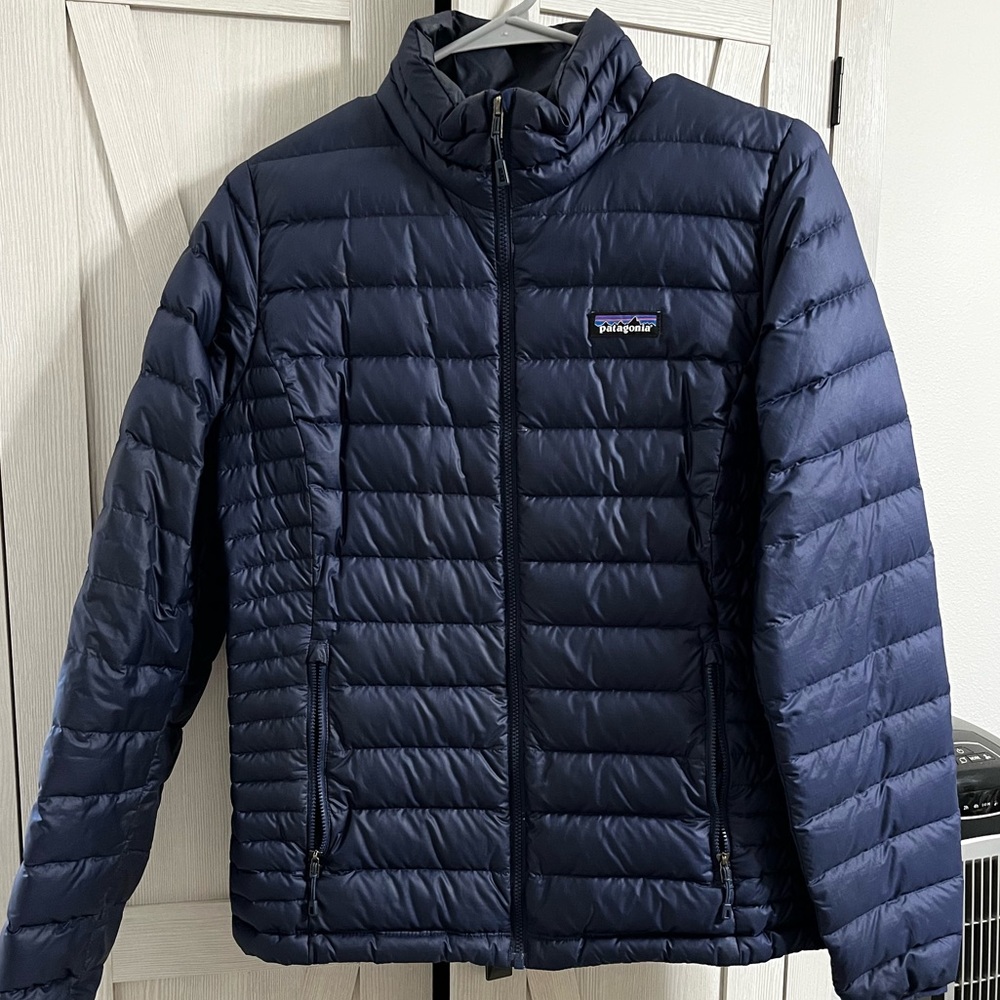 Patagonia women’s down puffed jacket